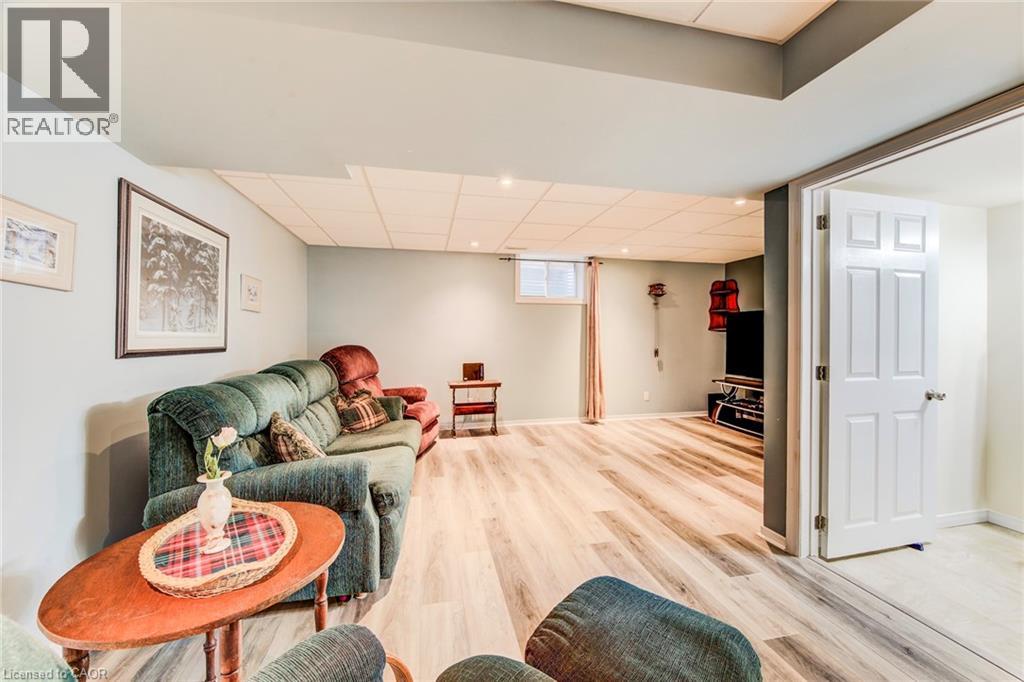 90 UDVARI Crescent, Kitchener, Ontario, N2N0A2 — Photo 28