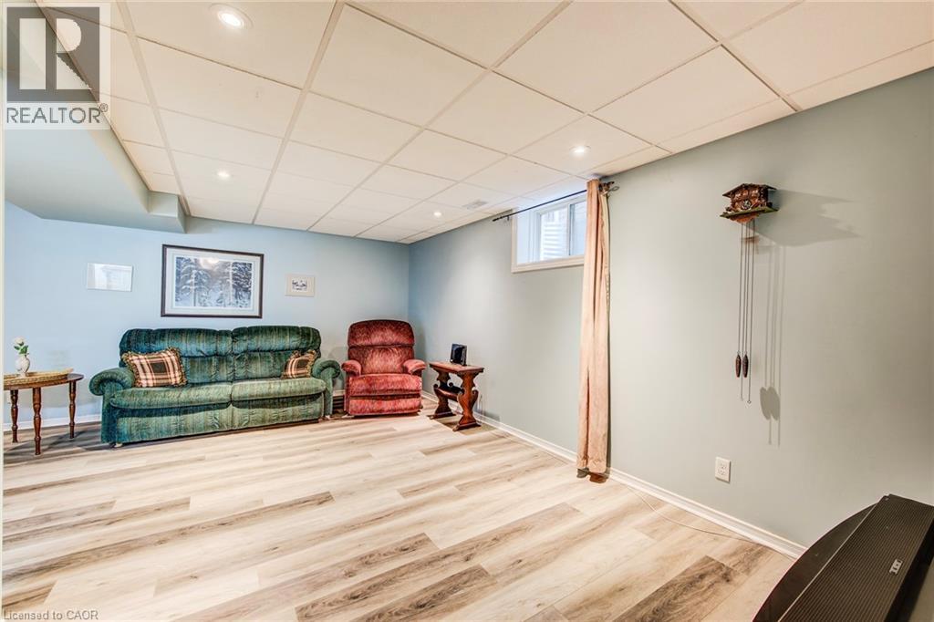 90 UDVARI Crescent, Kitchener, Ontario, N2N0A2 — Photo 31