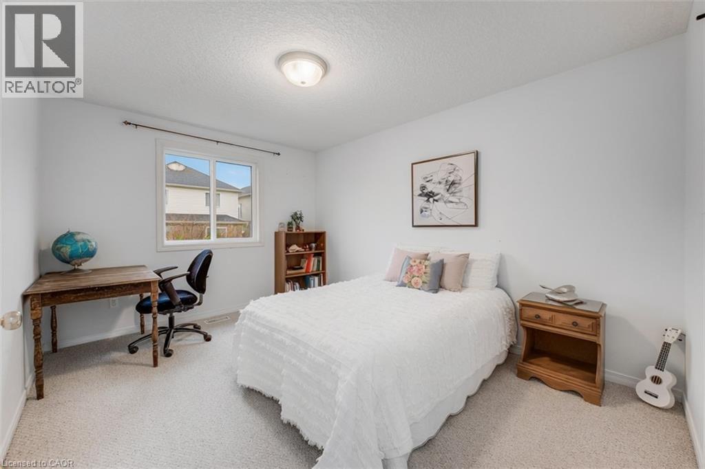 90 UDVARI Crescent, Kitchener, Ontario, N2N0A2 — Photo 32