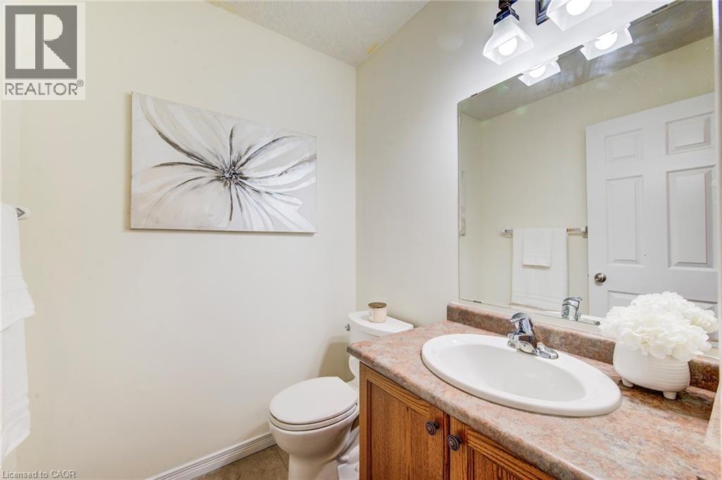 90 UDVARI Crescent, Kitchener, Ontario, N2N0A2 — Photo 35