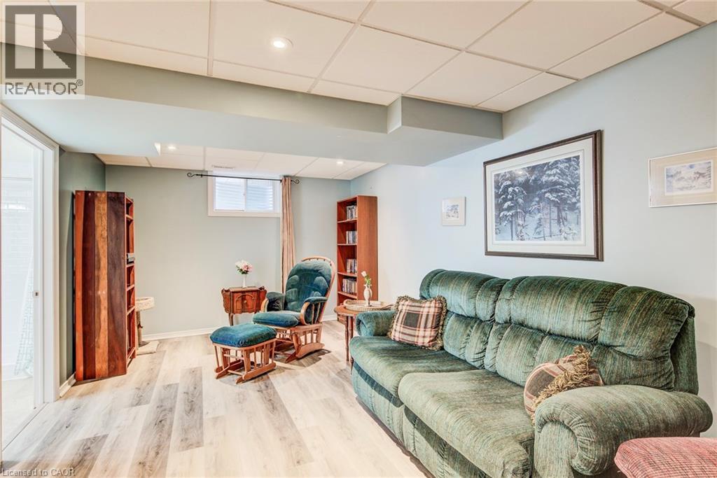 90 UDVARI Crescent, Kitchener, Ontario, N2N0A2 — Photo 45