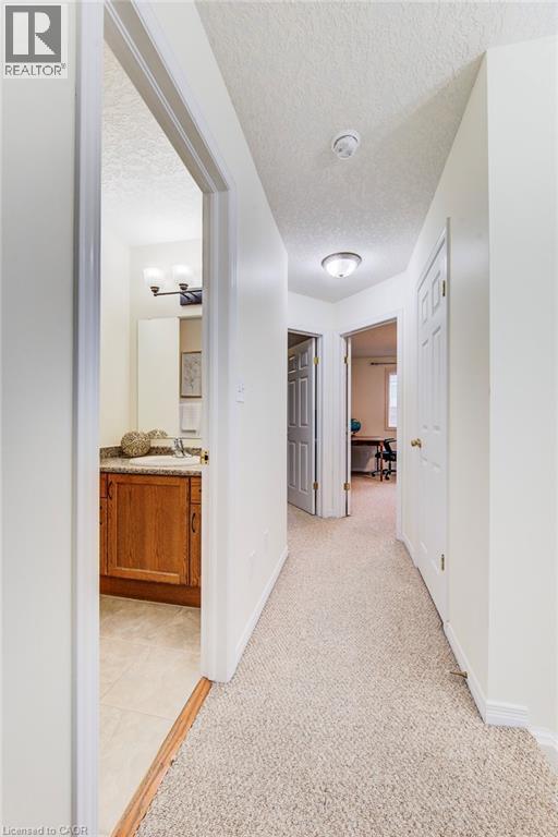 90 UDVARI Crescent, Kitchener, Ontario, N2N0A2 — Photo 8