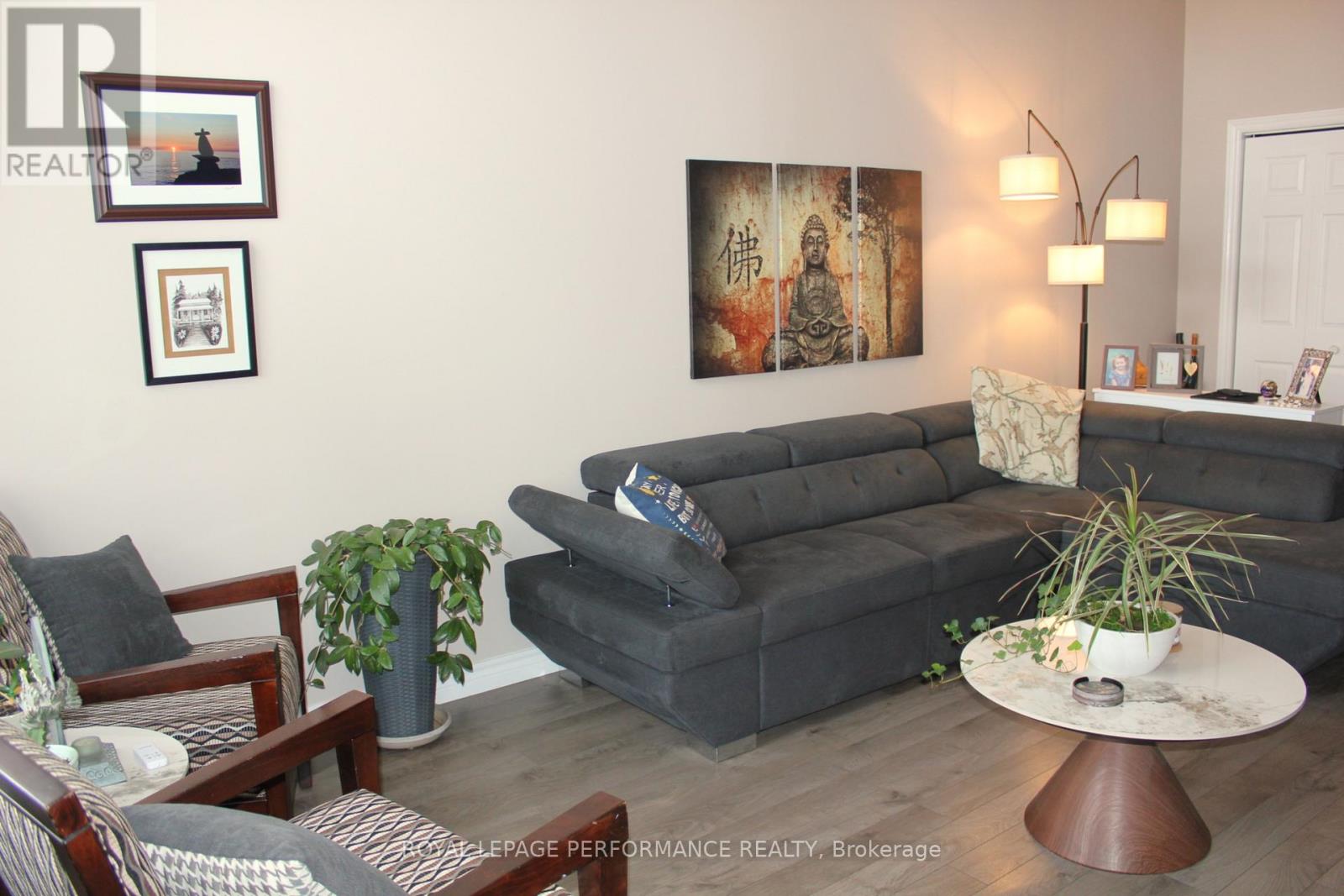 290 GLEN NORA DRIVE, Cornwall, Ontario, K6H0A8 — Photo 3