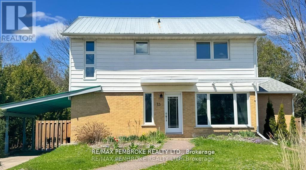 13 HIGHLAND CRESCENT, Deep River, Ontario, K0J1P0 — Photo 3
