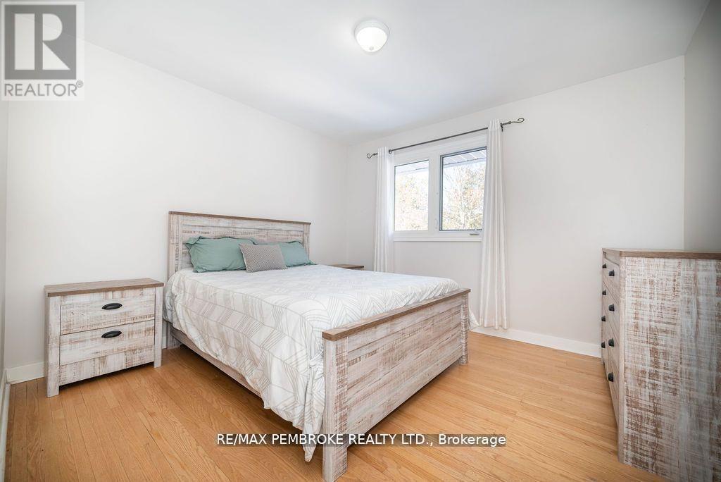 13 HIGHLAND CRESCENT, Deep River, Ontario, K0J1P0 — Photo 31