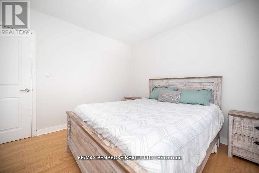 13 HIGHLAND CRESCENT, Deep River, Ontario, K0J1P0 — Photo 32