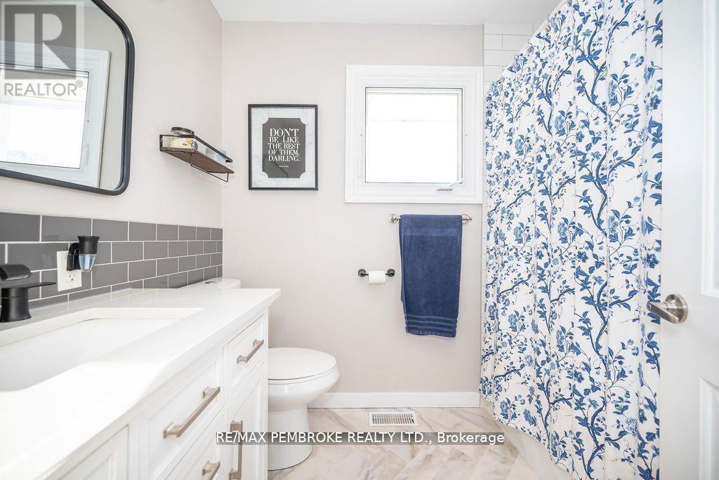 13 HIGHLAND CRESCENT, Deep River, Ontario, K0J1P0 — Photo 36