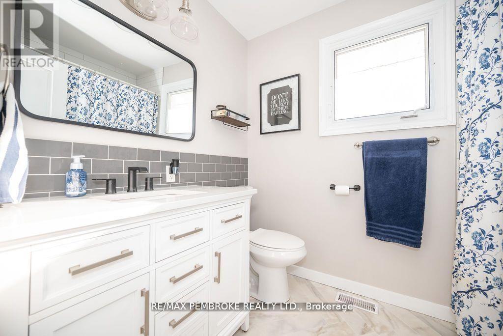 13 HIGHLAND CRESCENT, Deep River, Ontario, K0J1P0 — Photo 37