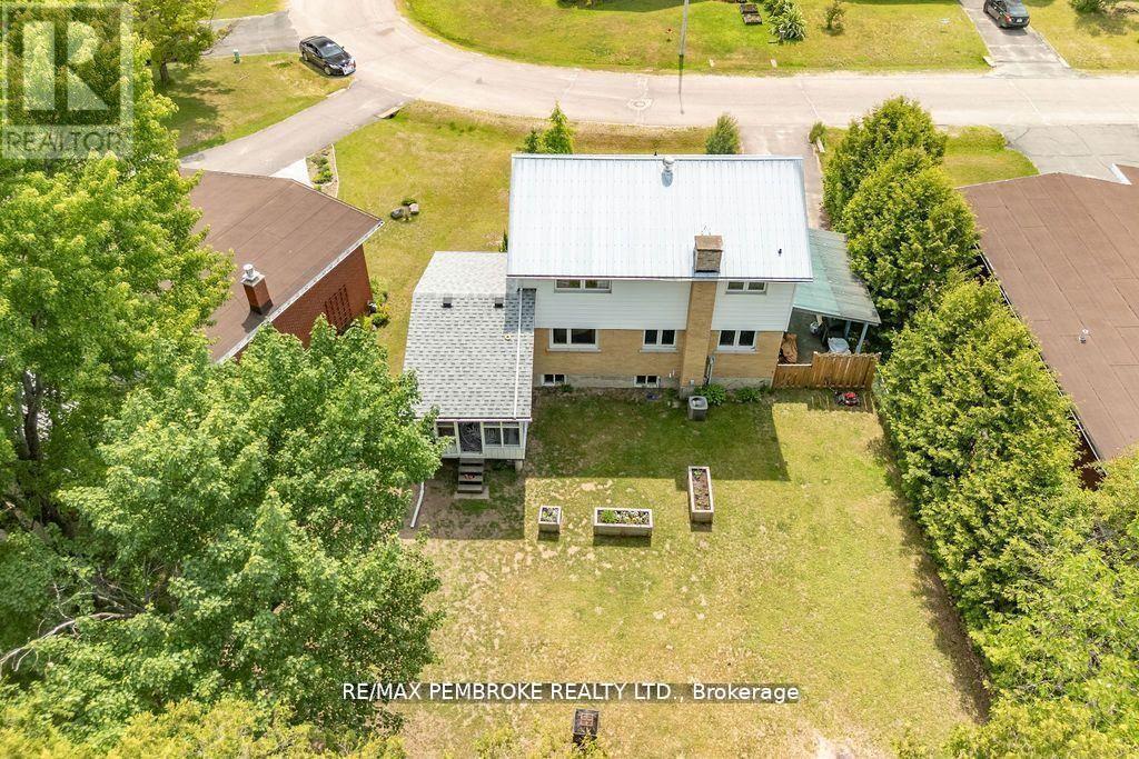 13 HIGHLAND CRESCENT, Deep River, Ontario, K0J1P0 — Photo 43