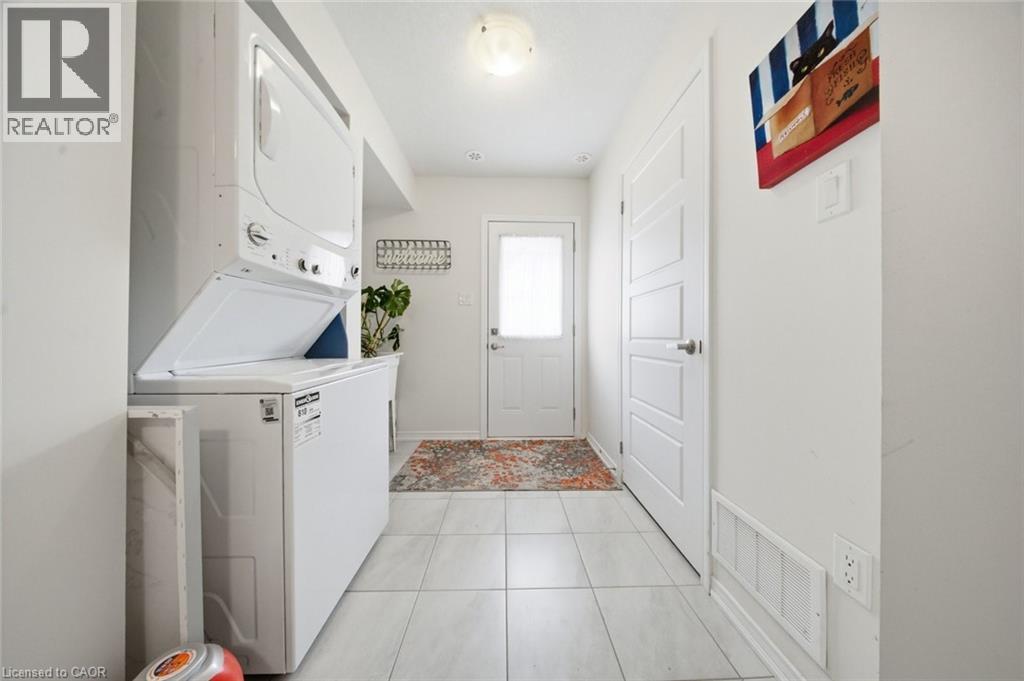 75 HOLDER Drive, Brantford, Ontario, N3T0W8 — Photo 2