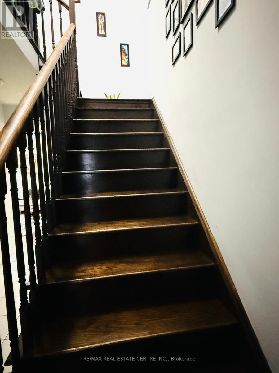 47 CRUMLIN CRESCENT, Brampton (Credit Valley), Ontario, L6X0Y3 — Photo 18