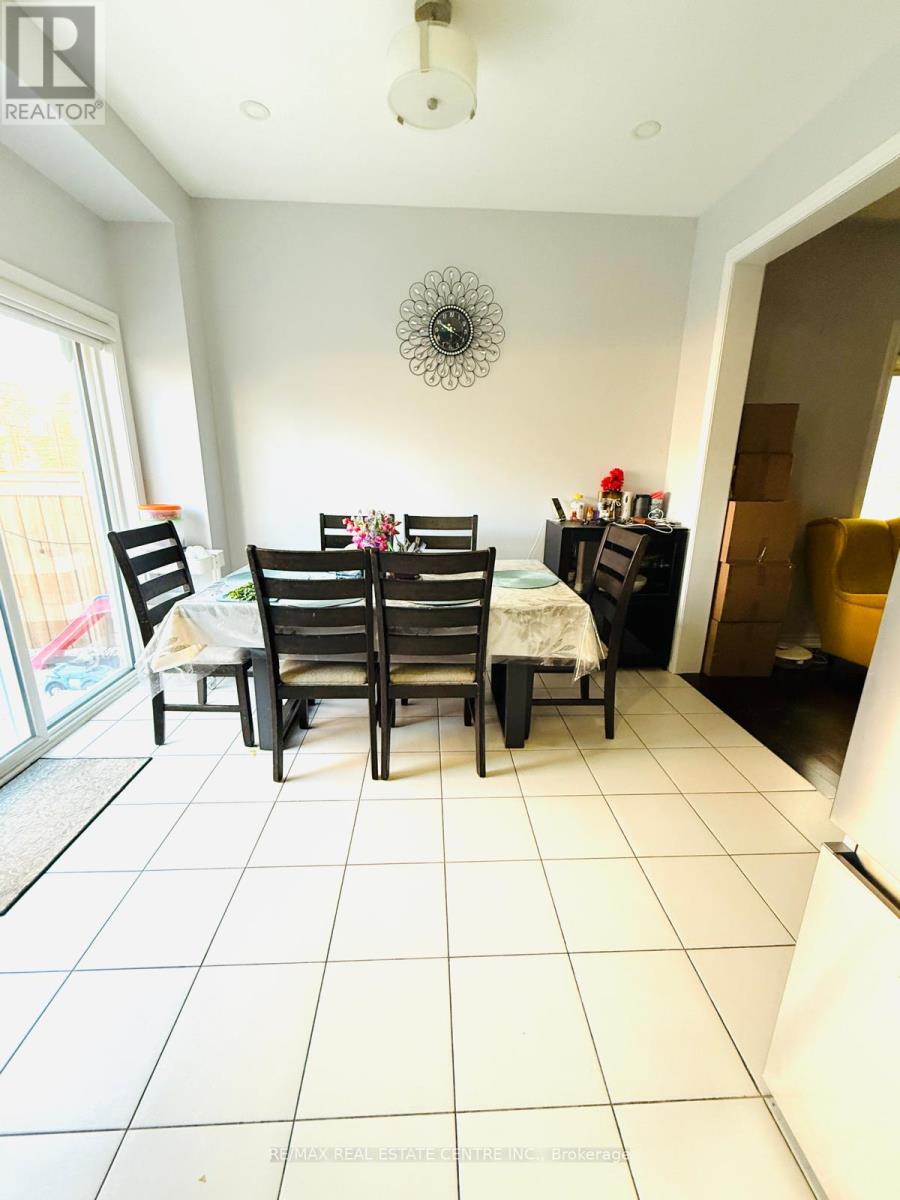 47 CRUMLIN CRESCENT, Brampton (Credit Valley), Ontario, L6X0Y3 — Photo 7