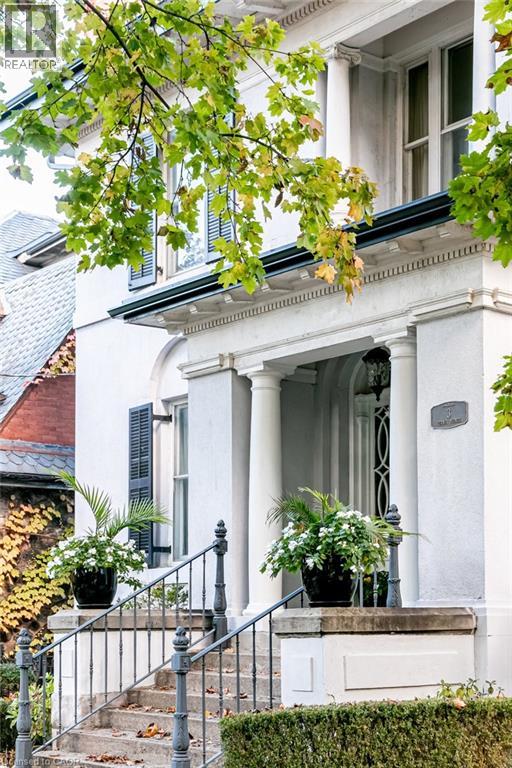 3 TURNER Avenue, Hamilton, Ontario, L8P3K4 — Photo 3