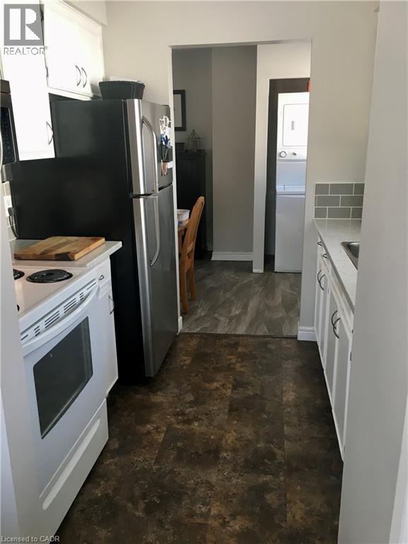 148 GREEN VALLEY Drive, Kitchener, Ontario, N2P1C4 — Photo 6