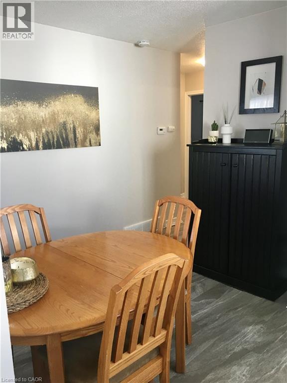 148 GREEN VALLEY Drive, Kitchener, Ontario, N2P1C4 — Photo 8