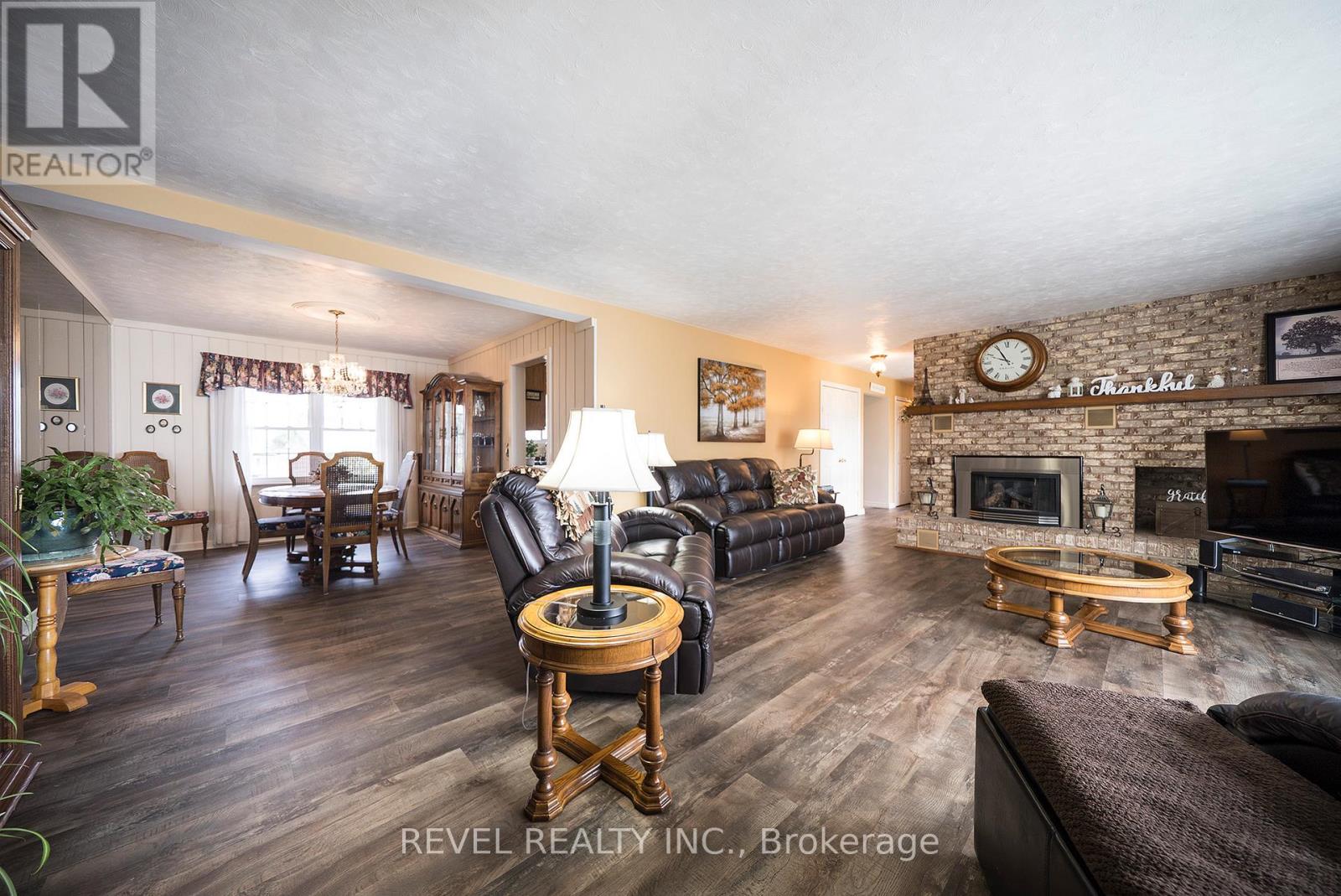 54 BEE STREET, Norfolk (Booth's Harbour), Ontario, N0E1P0 — Photo 11
