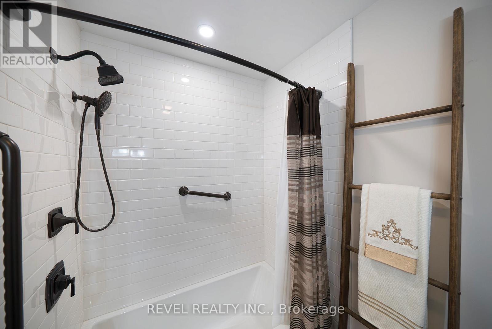 54 BEE STREET, Norfolk (Booth's Harbour), Ontario, N0E1P0 — Photo 26