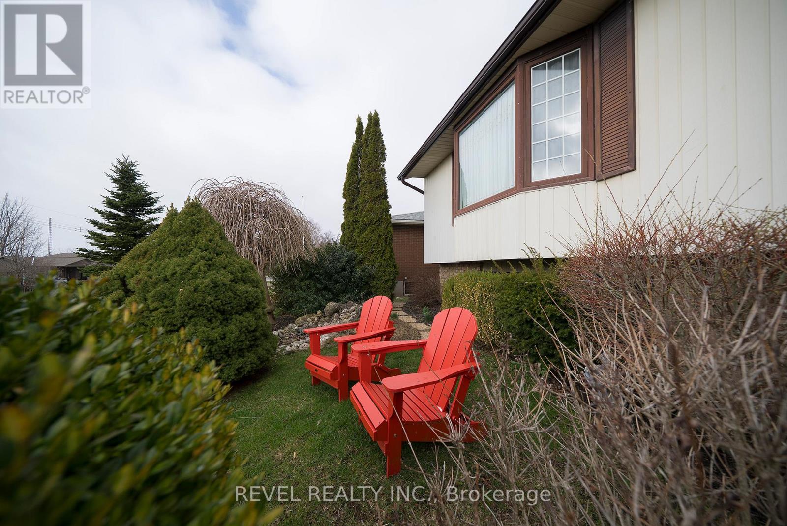54 BEE STREET, Norfolk (Booth's Harbour), Ontario, N0E1P0 — Photo 5