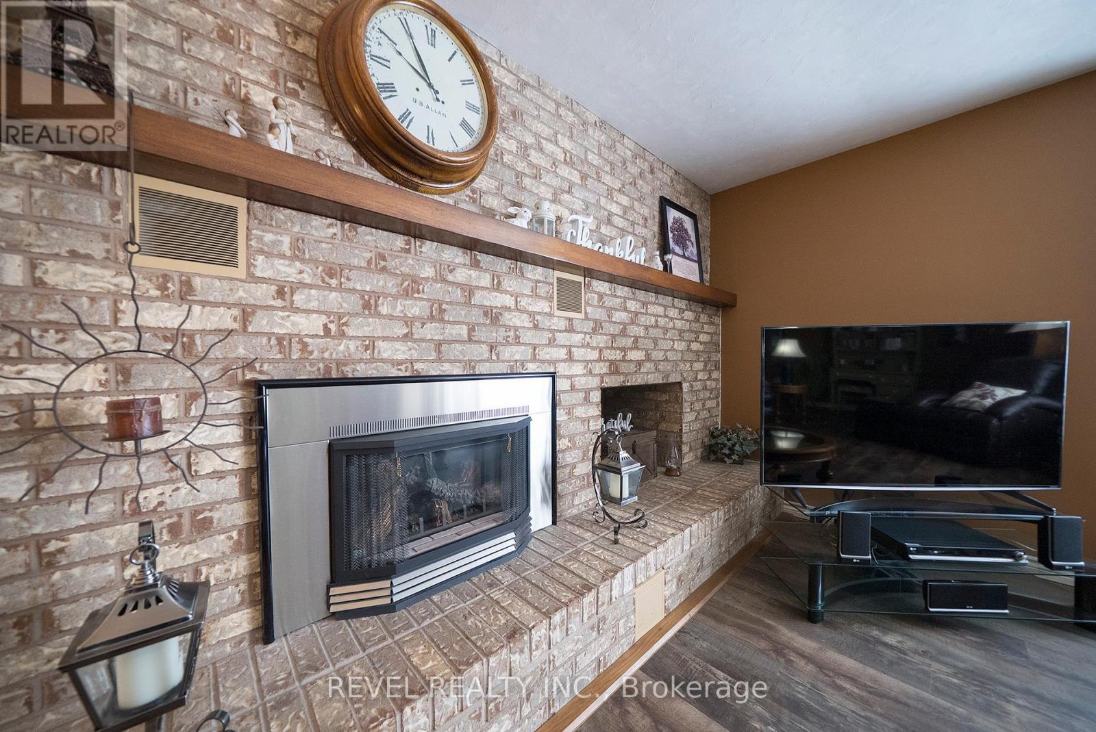 54 BEE STREET, Norfolk (Booth's Harbour), Ontario, N0E1P0 — Photo 9