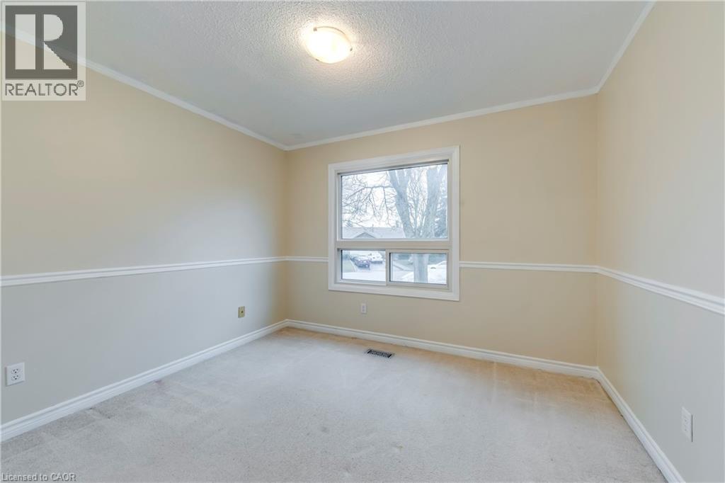 14 CAIRNMORE Court, Brampton, Ontario, L6Z1T6 — Photo 9