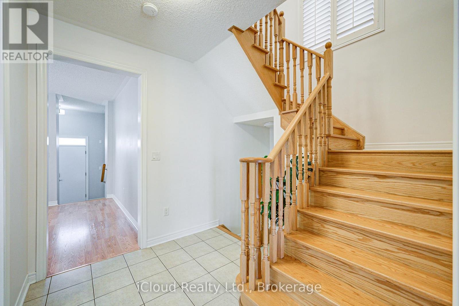 29 TEAL CREST CIRCLE, Brampton (Credit Valley), Ontario, L6X2Z5 — Photo 7