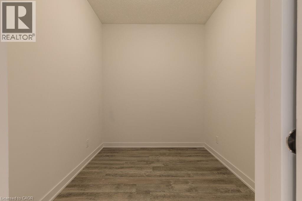 16 MARKLE Crescent Unit# 207, Ancaster, Ontario, L9G0H4 — Photo 13