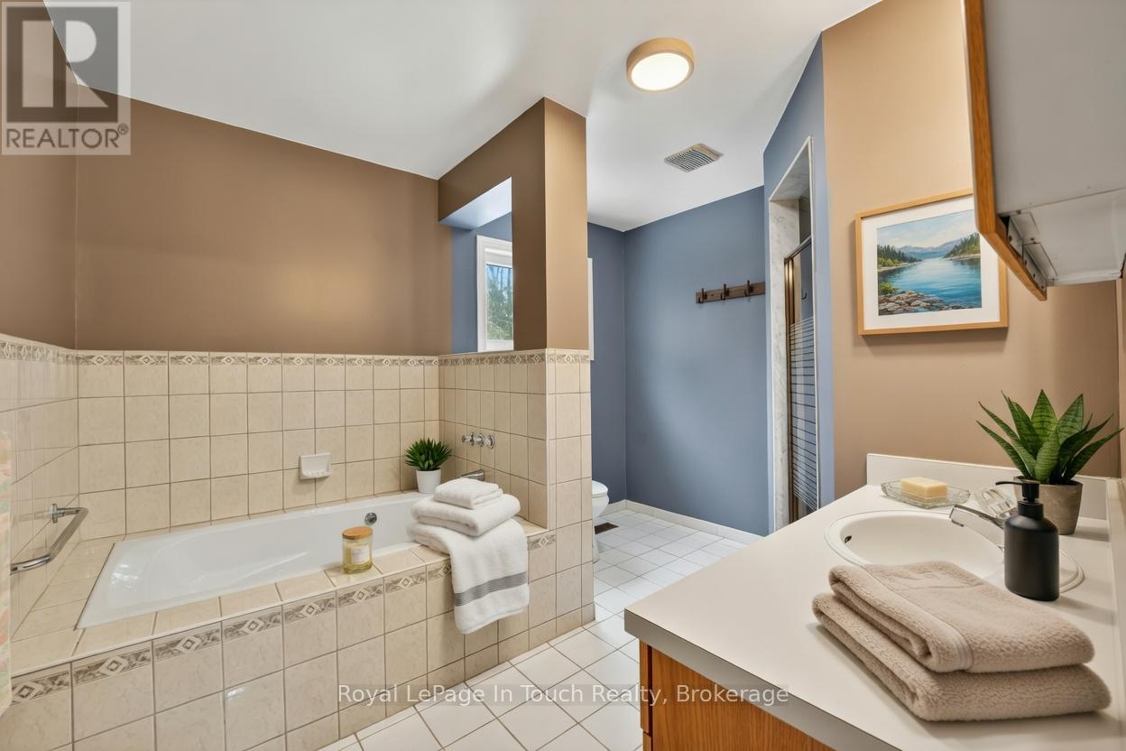 23 DUQUETTE COURT, Tiny, Ontario, L9M0H3 — Photo 13