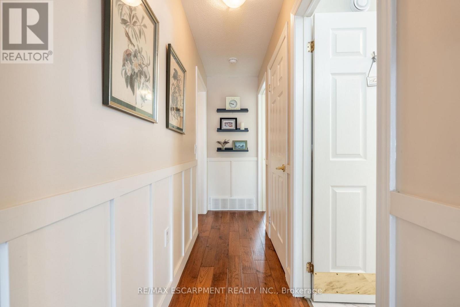 136 GLENARIFF DRIVE, Hamilton, Ontario, L8B1A5 — Photo 18