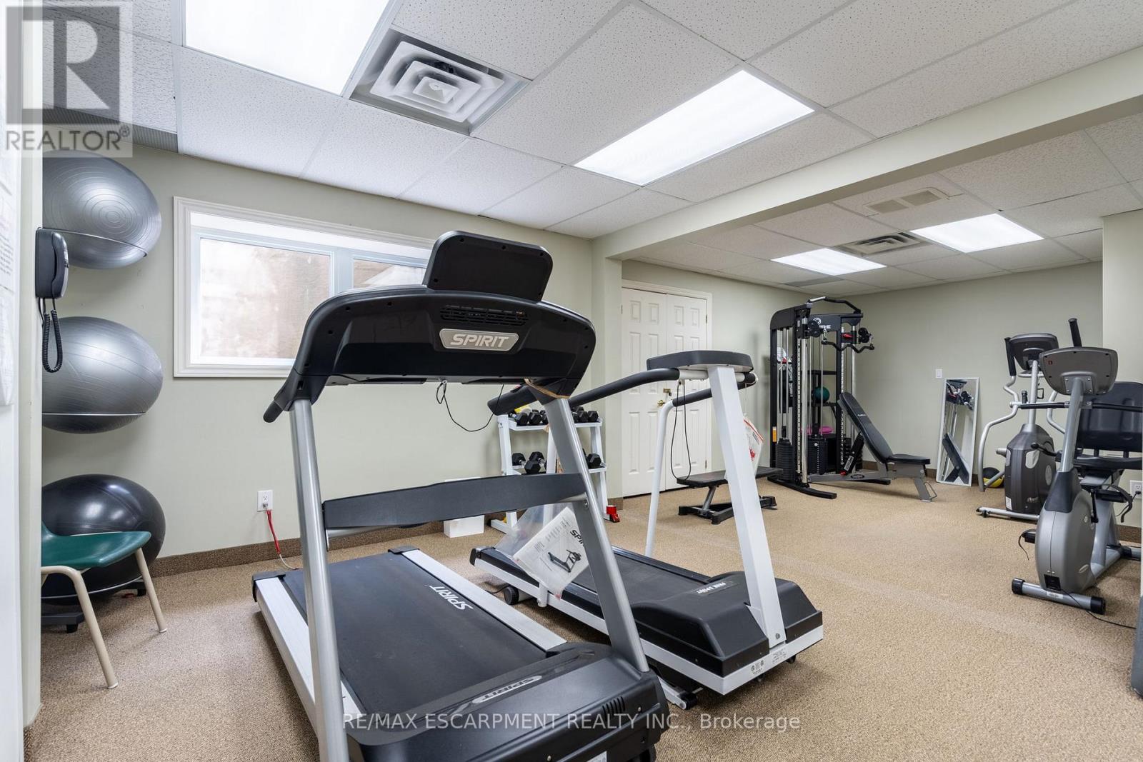 136 GLENARIFF DRIVE, Hamilton, Ontario, L8B1A5 — Photo 48