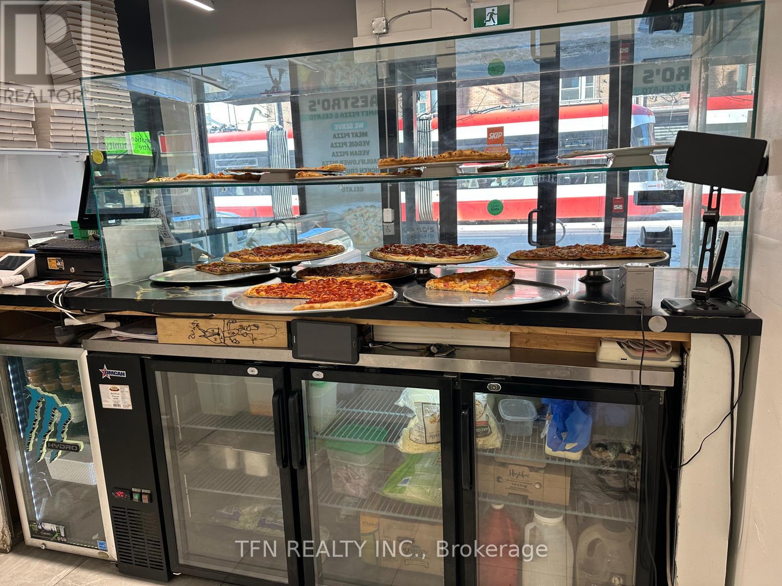 903 QUEEN STREET E, Toronto (South Riverdale), Ontario, M4M1J4 — Photo 3