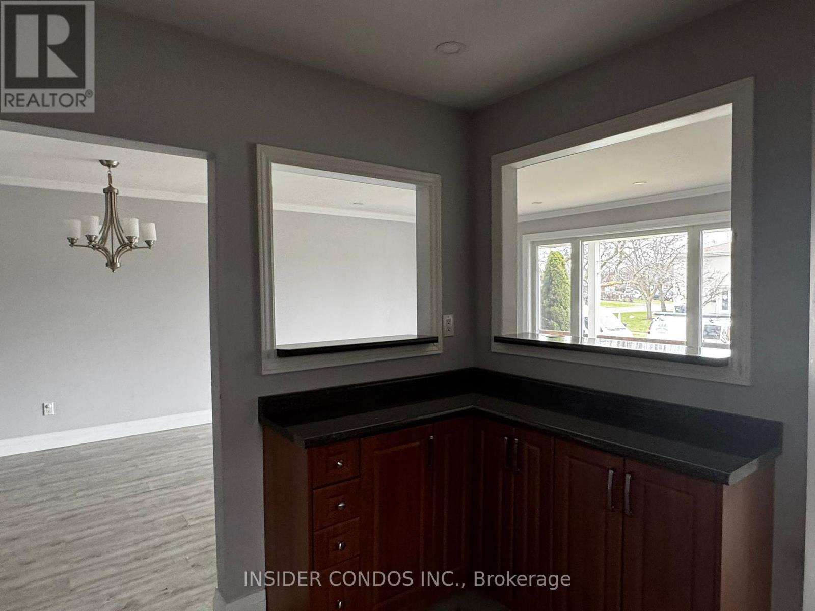 UPPER - 49 DONCASTER DRIVE, Brampton (Southgate), Ontario, L6T1S8 — Photo 9