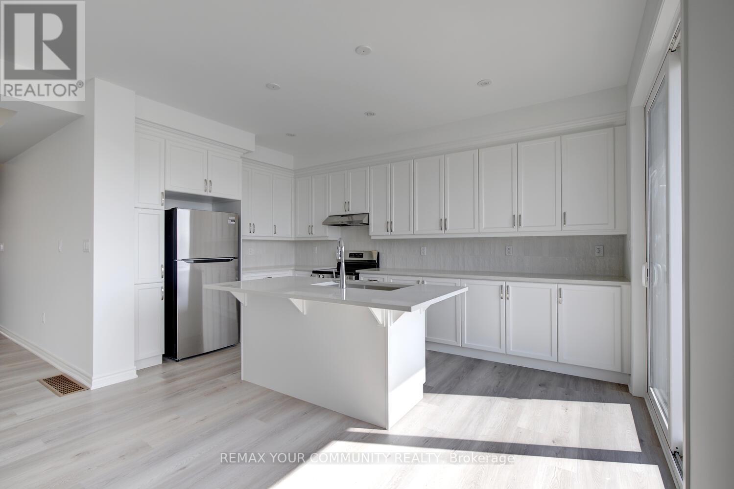 72 VINEWOOD CRESCENT, Barrie, Ontario, L9J1B4 — Photo 13