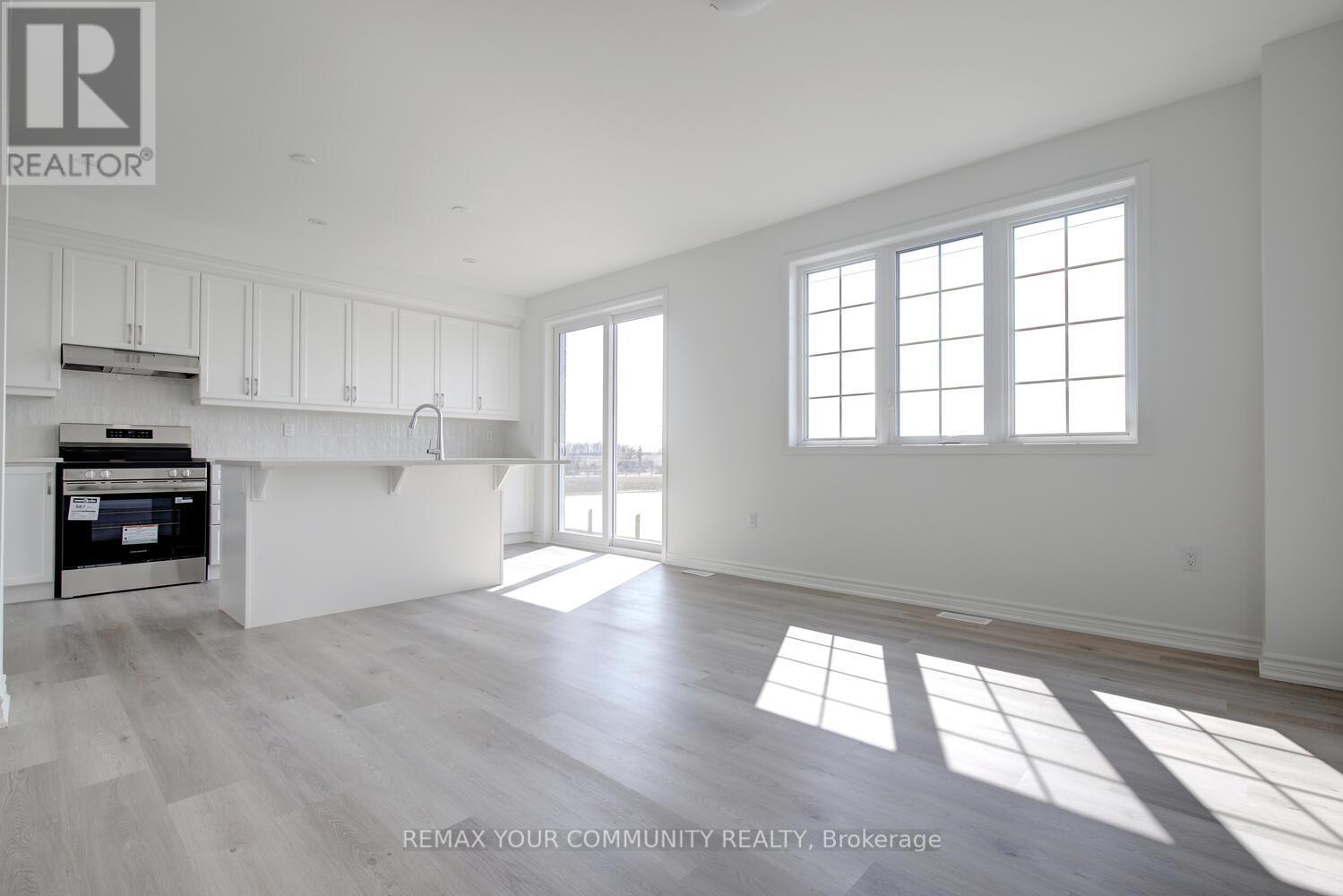 72 VINEWOOD CRESCENT, Barrie, Ontario, L9J1B4 — Photo 8