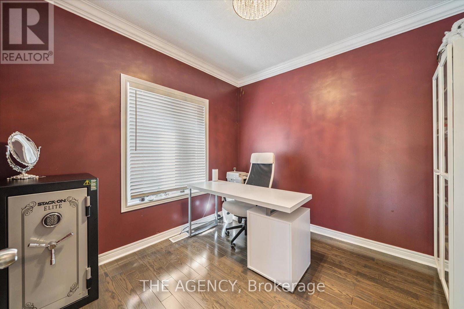 32 TIMNA CRESCENT, Vaughan (Patterson), Ontario, L6A4L7 — Photo 13