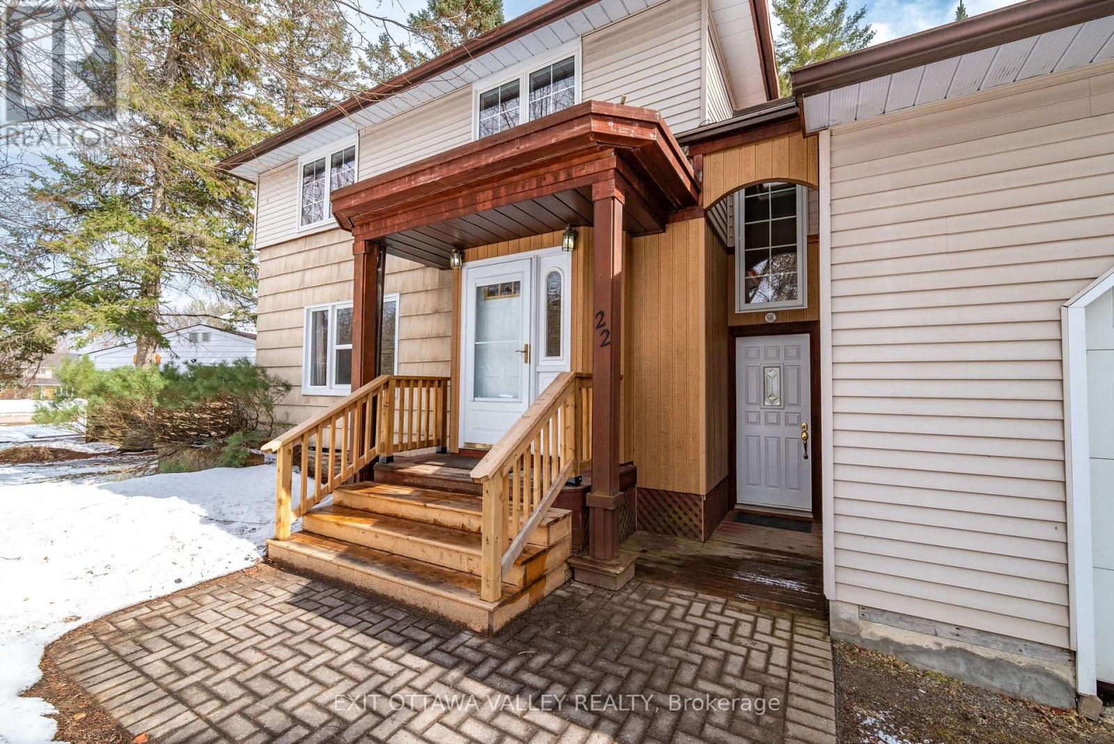 22 CABOT PLACE, Deep River, Ontario, K0J1P0 — Photo 3