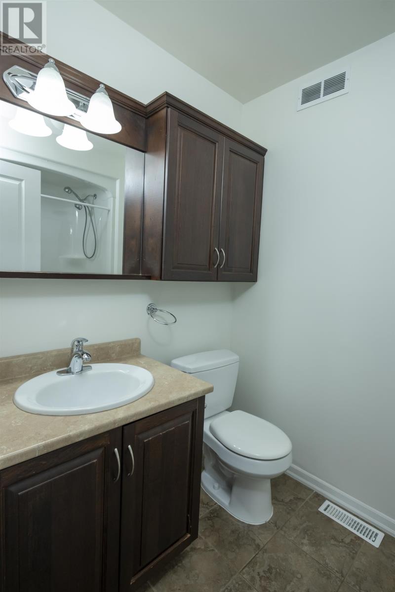 313 South Creek ST, Thunder Bay, Ontario, P7B7C2 — Photo 32