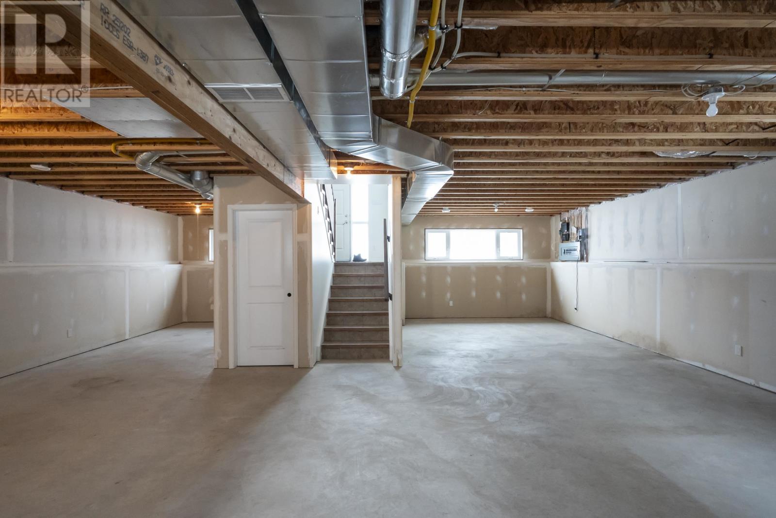 313 South Creek ST, Thunder Bay, Ontario, P7B7C2 — Photo 35