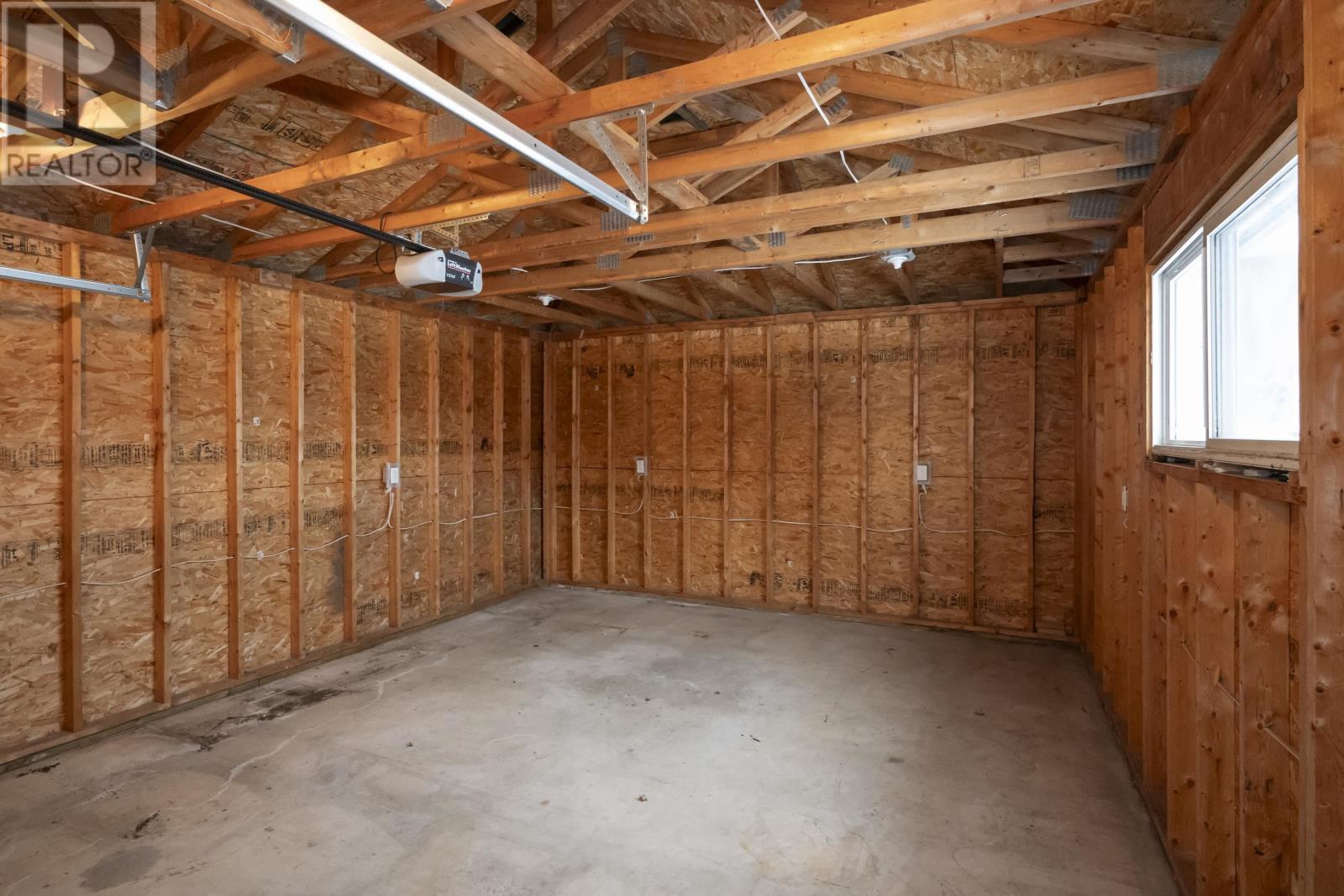 313 South Creek ST, Thunder Bay, Ontario, P7B7C2 — Photo 37