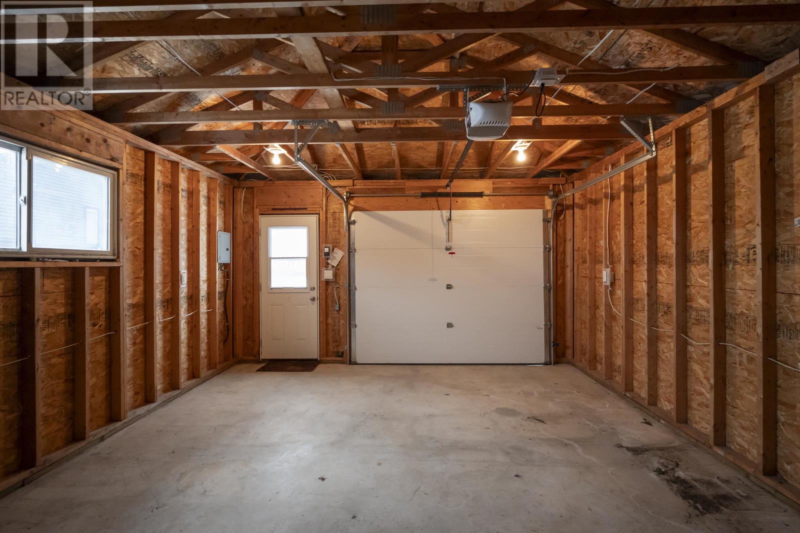 313 South Creek ST, Thunder Bay, Ontario, P7B7C2 — Photo 38