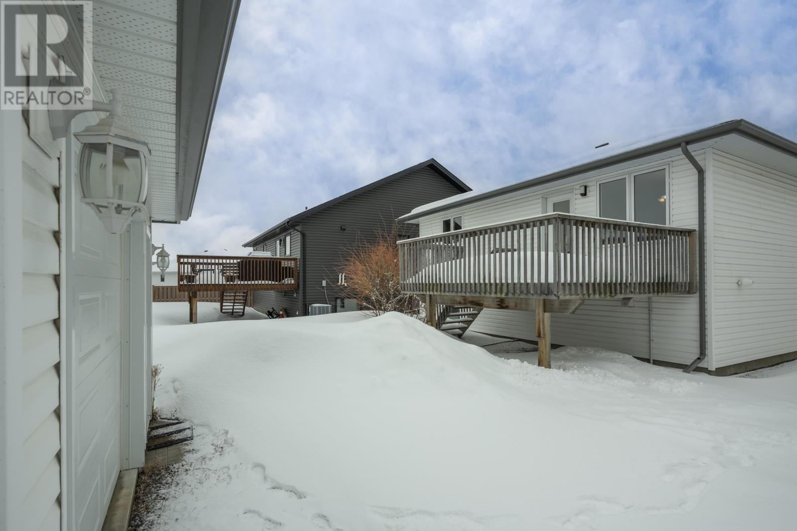 313 South Creek ST, Thunder Bay, Ontario, P7B7C2 — Photo 45