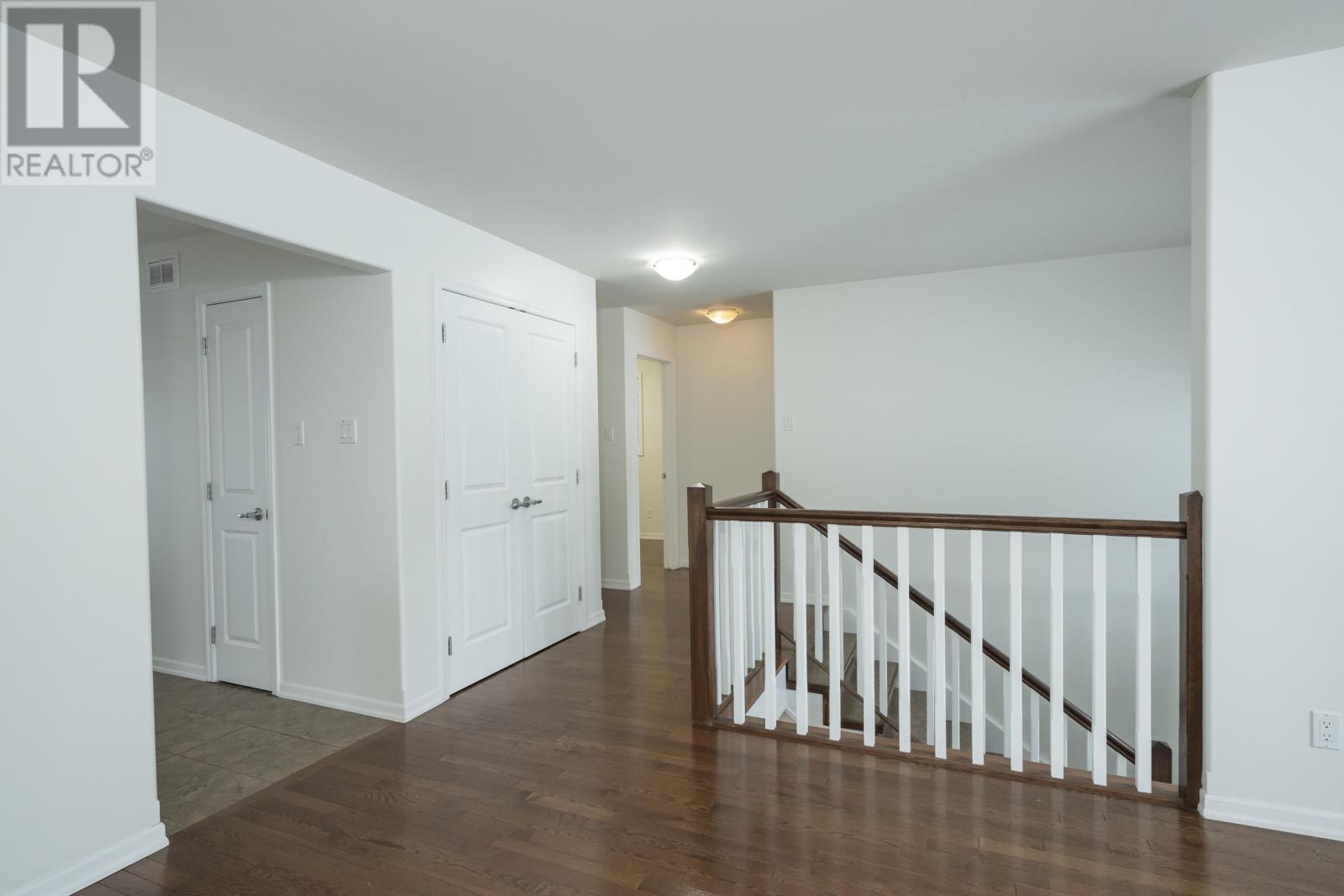 313 South Creek ST, Thunder Bay, Ontario, P7B7C2 — Photo 5