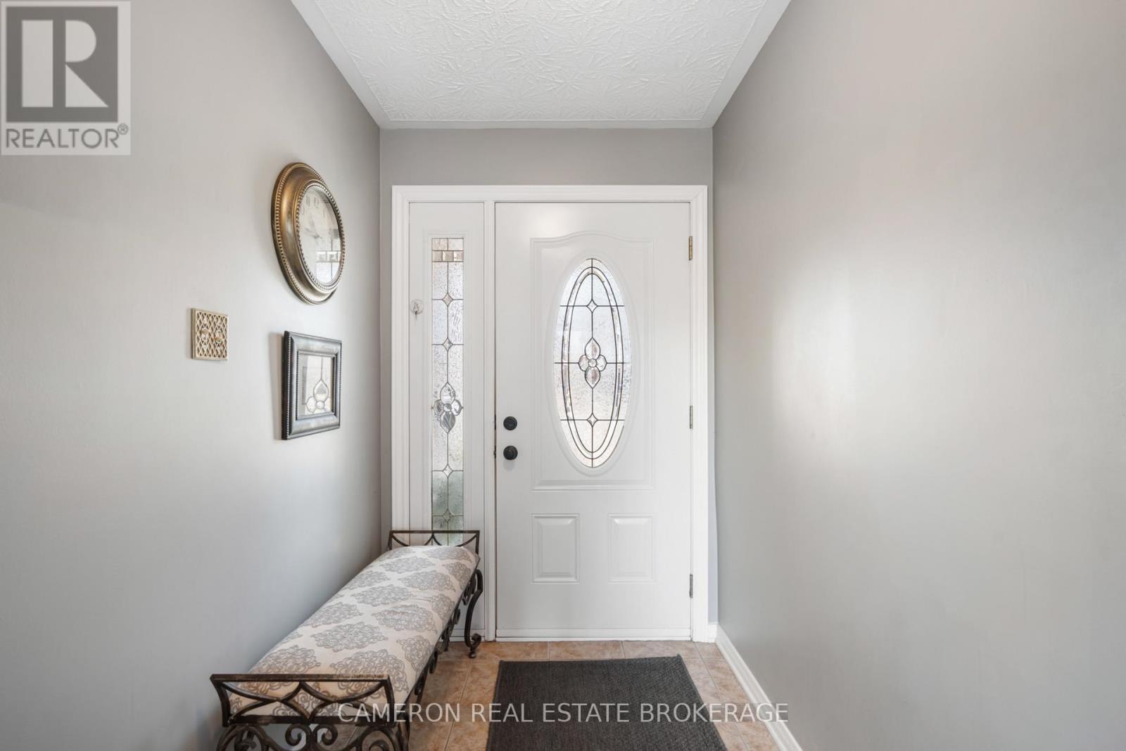 1343 LANCASTER CRESCENT, Cornwall, Ontario, K6H6R7 — Photo 4