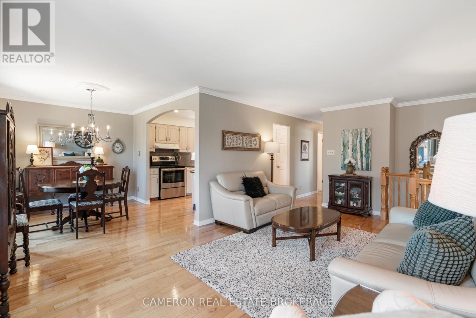 1343 LANCASTER CRESCENT, Cornwall, Ontario, K6H6R7 — Photo 6