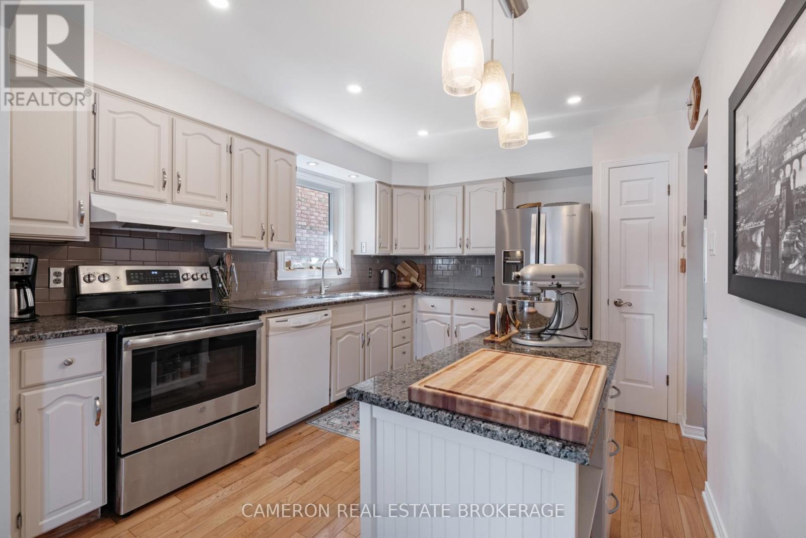 1343 LANCASTER CRESCENT, Cornwall, Ontario, K6H6R7 — Photo 9