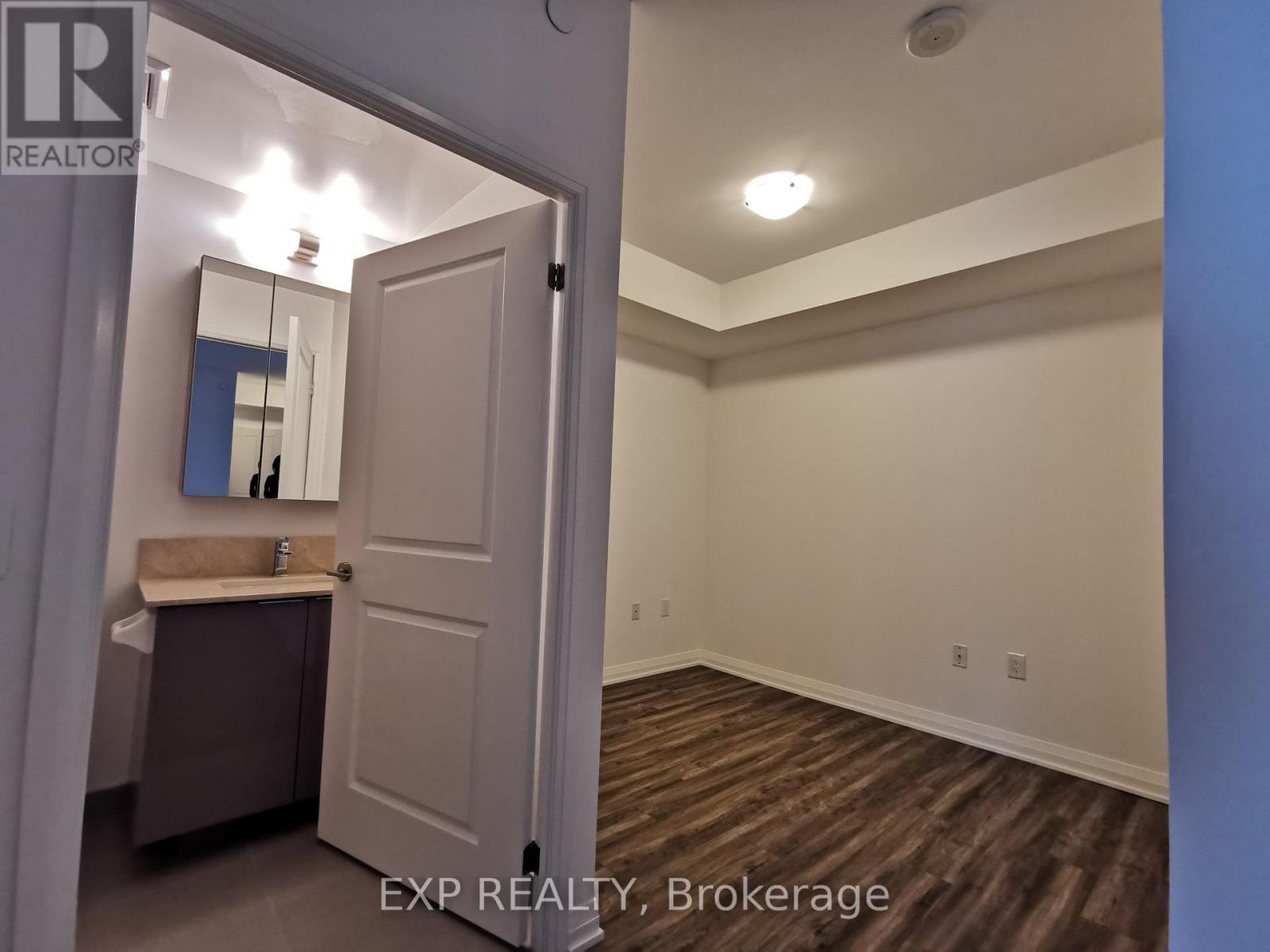 708 - 99 EAGLE ROCK WAY, Vaughan, Ontario, L6A1P9 — Photo 7