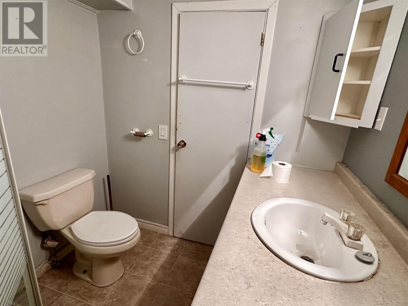 98A Axmith AVE, Elliot Lake, Ontario, P5A1B8 — Photo 16