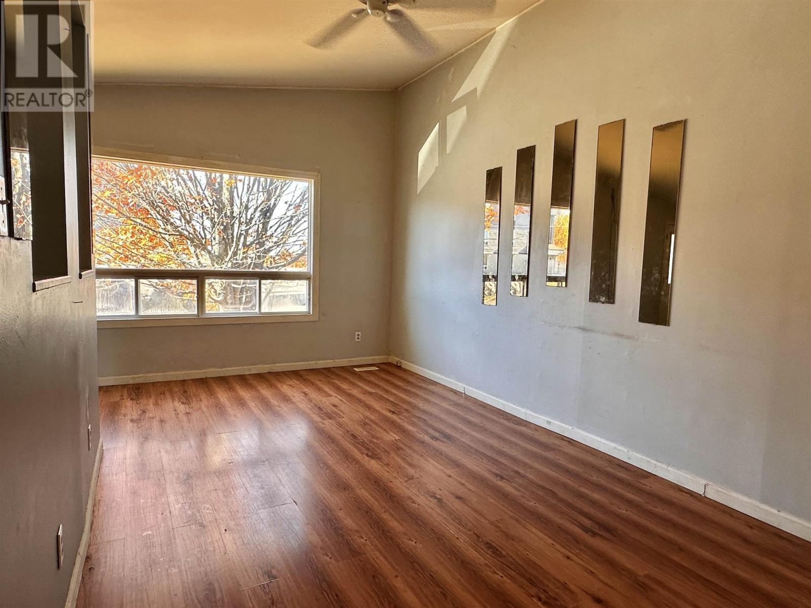 98A Axmith AVE, Elliot Lake, Ontario, P5A1B8 — Photo 5