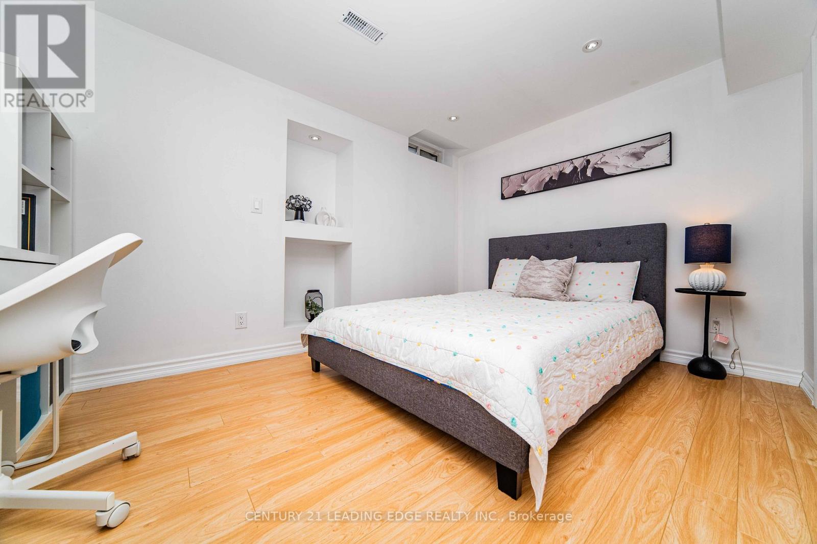 37 LANDSDOWN CRESCENT, Markham (Wismer), Ontario, L6E1M6 — Photo 4