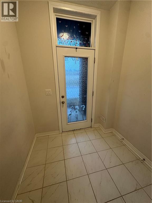 585 COLBORNE Street E Unit# 106, Brantford, Ontario, N3S3P7 — Photo 2
