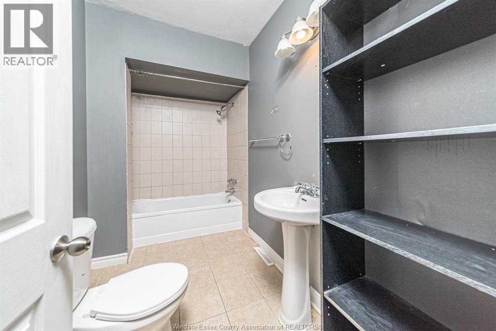 963 Josephine Unit# FULL, Windsor, Ontario, N9B2L4 — Photo 11